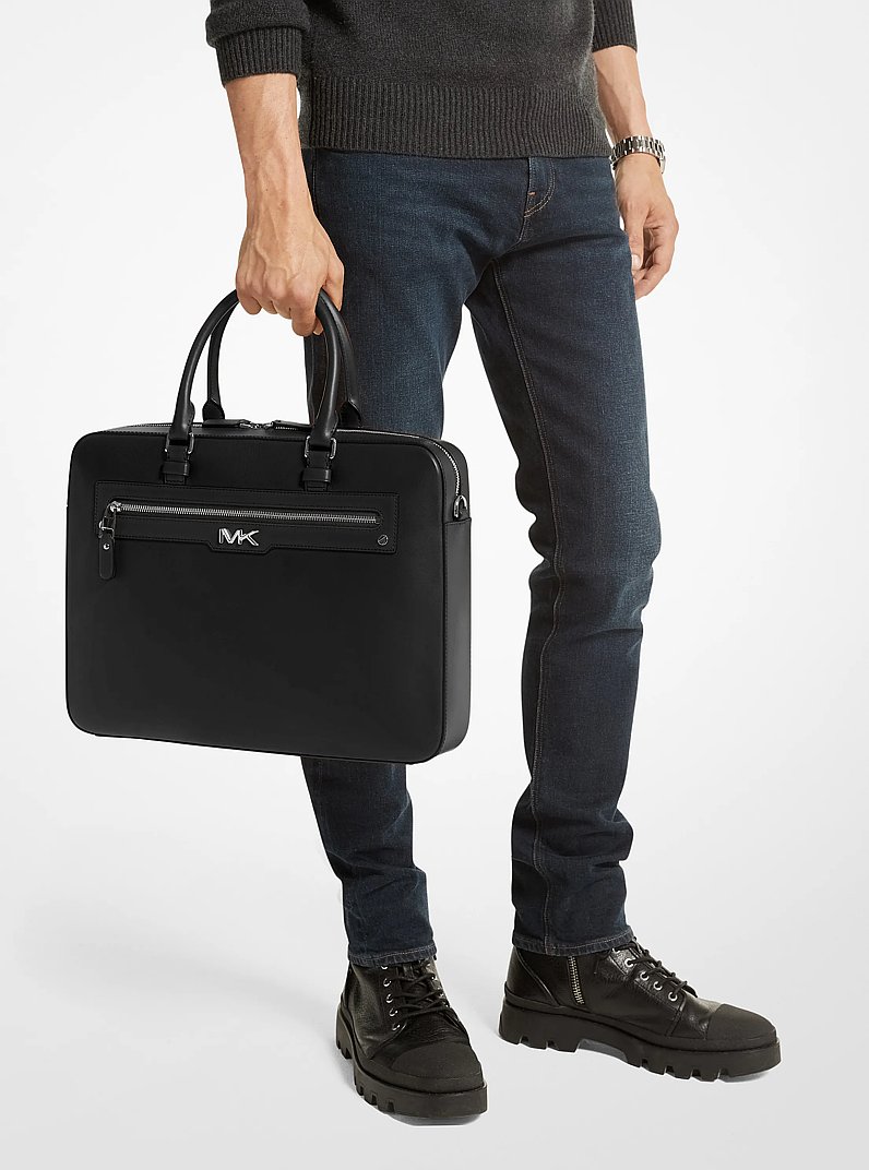 Malet&iacute;n Varick grande de piel in NEGRO | Michael Kors