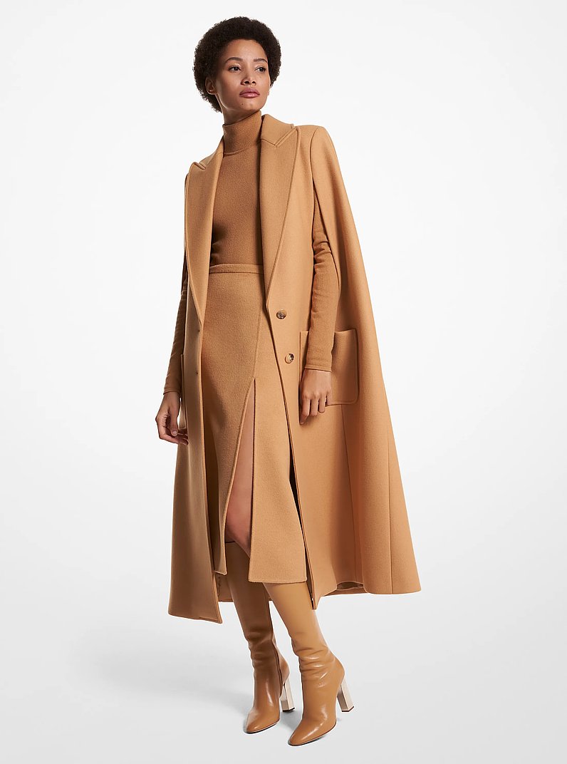 Cape-Mantel aus Meltonwolle in KAMEL | Michael Kors