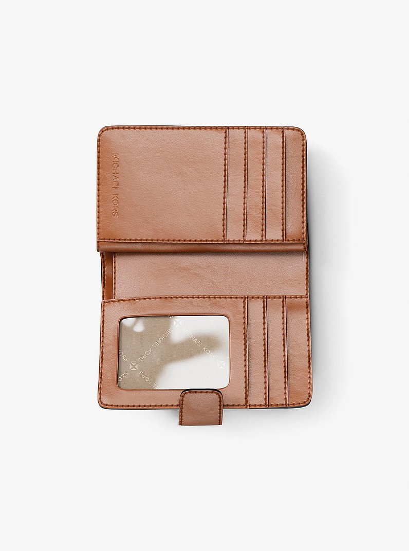 Gewebte Brieftasche Jet Set Travel Medium mit Signature-Logomuster in LUGGAGE | Michael Kors