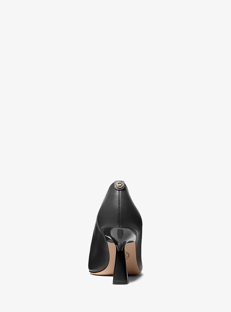 Amali Pump in BLACK | Michael Kors