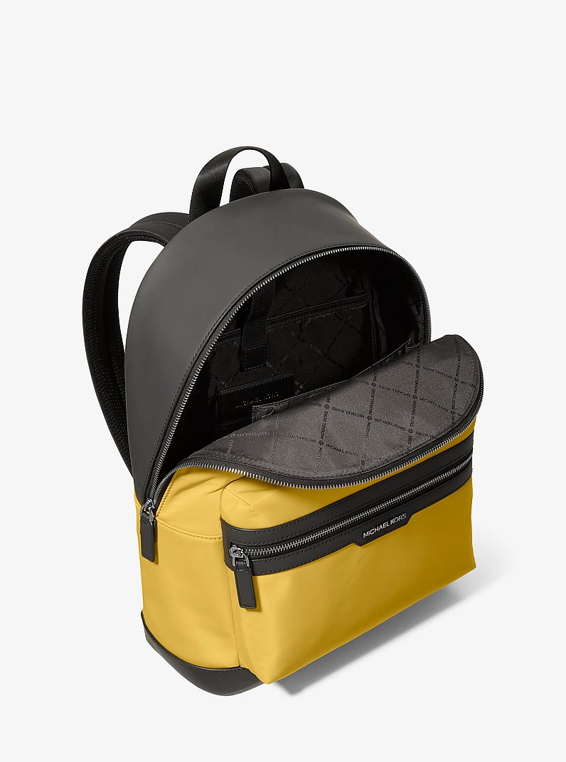MICHAEL KORS モノグラムリュック Lautner Nylon Dome Backpack in HONEY - Sale | Michael Kors Canada [CA]