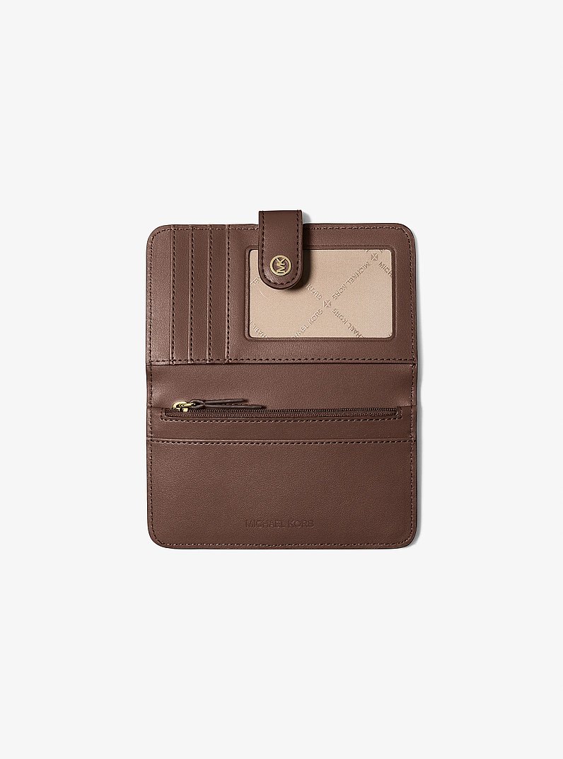 Billetera plegable Jet Set Travel mediana de piel granulada in NUEZ MOSCADA | Michael Kors