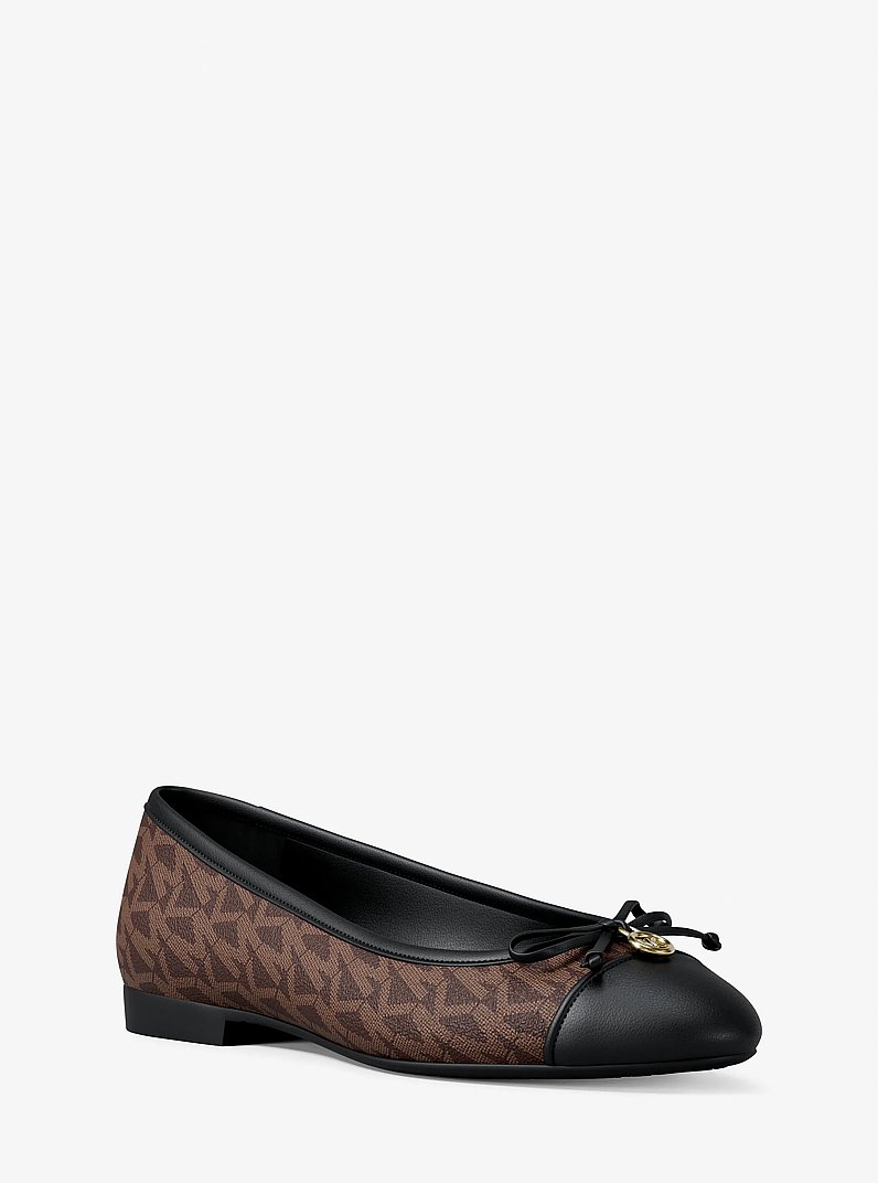 Ballerine Piper Flex &agrave; logo Signature in MARRON | Michael Kors