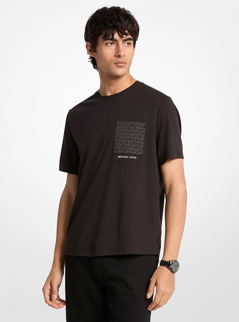 T-shirt in cotone con tasca e logo in NERO | Michael Kors