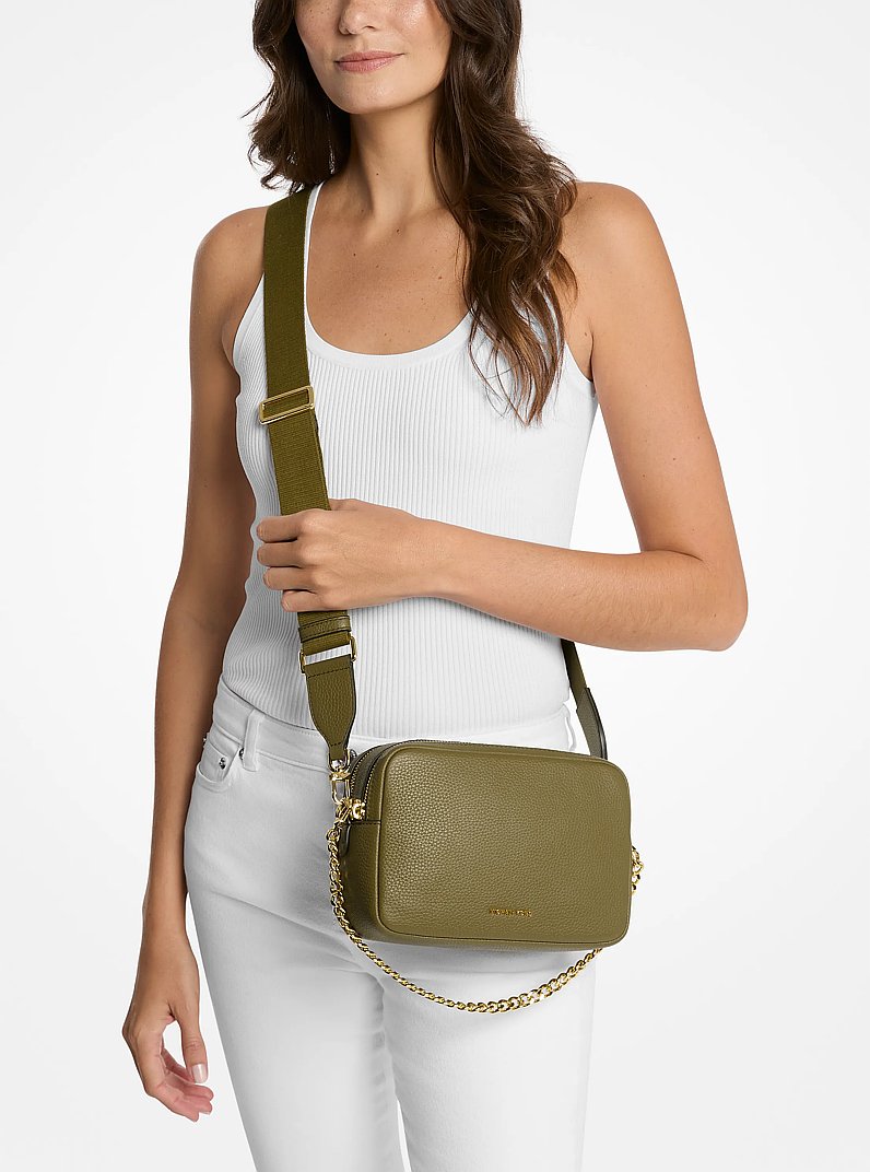Camera bag a tracolla Bryant media in pelle martellata in VERDE SAFARI | Michael Kors