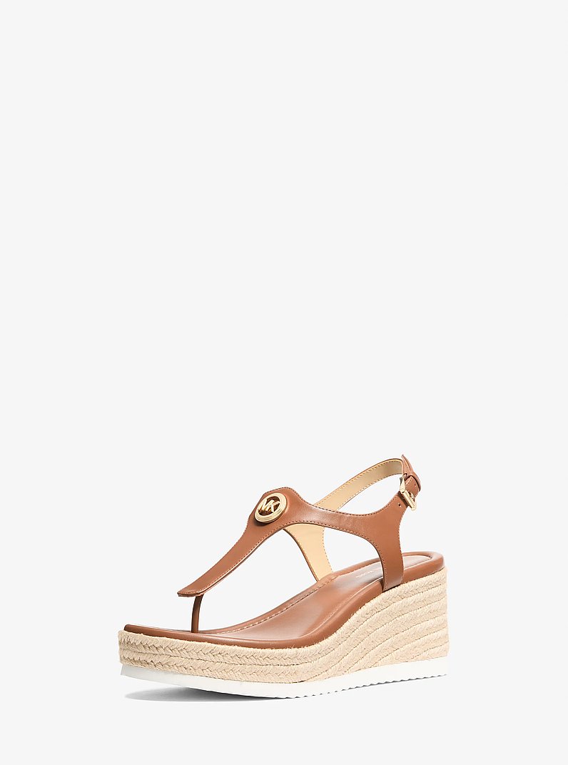 Sandale de plage &agrave; talon compens&eacute; Val en cuir in LUGGAGE | Michael Kors