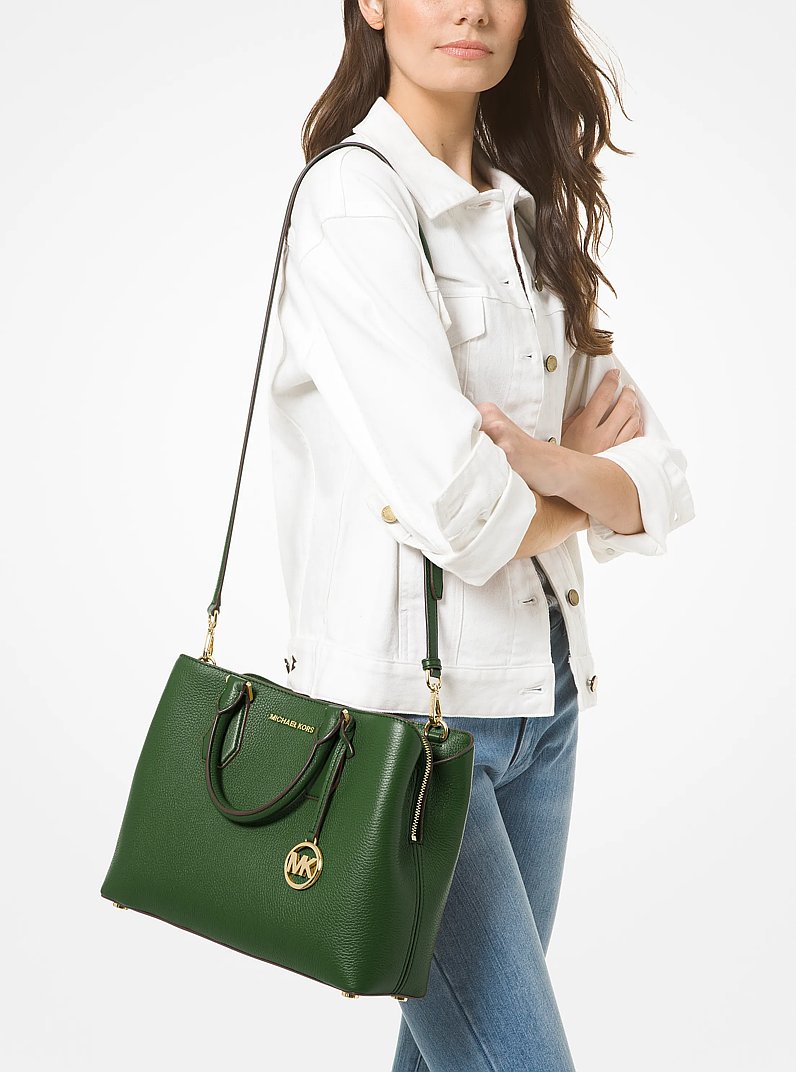 Henkeltasche Camille Large aus gekrispeltem Leder in AMAZONASGR&Uuml;N | Michael Kors