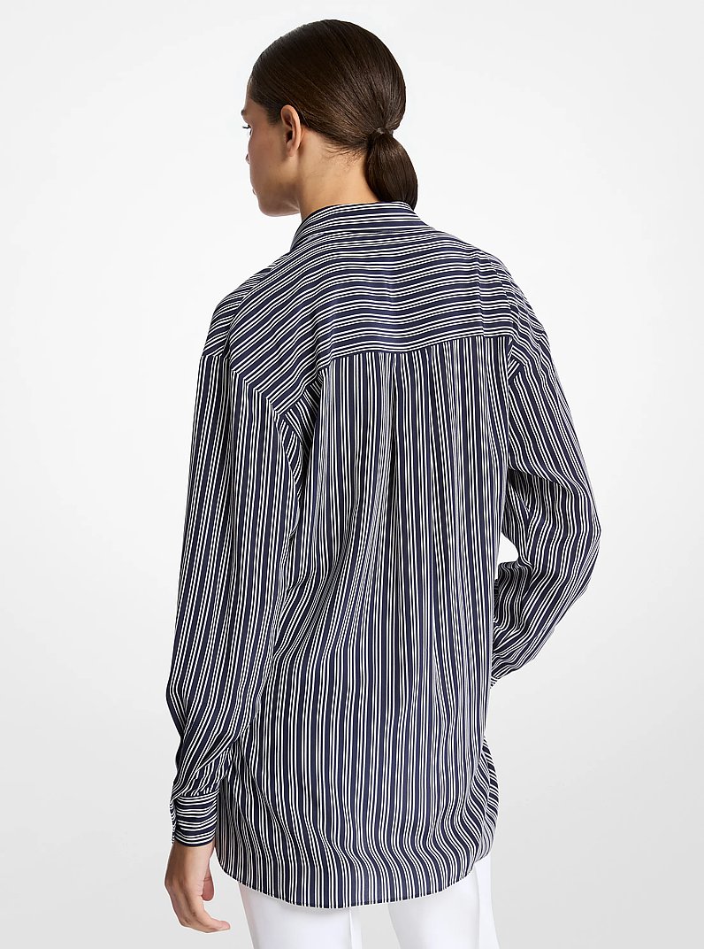 Chemise ray&eacute;e en cr&ecirc;pe de Chine nou&eacute;e sur le devant in BLEU MARINE/BLANC OPTIQUE | Michael Kors