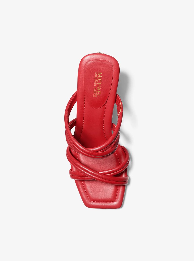 Sandale Corrine en cuir in ROUGE LACQU&Eacute; | Michael Kors