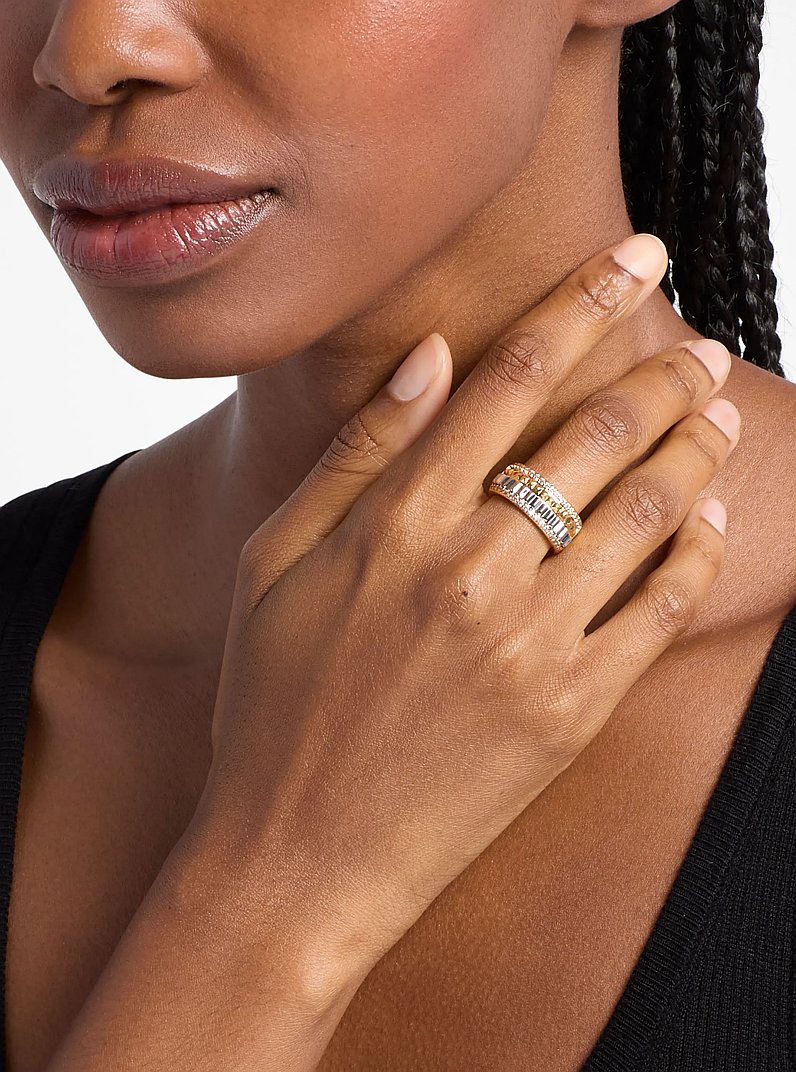 Anillo acanalado en dos tonos con pav&eacute; in BITONO | Michael Kors