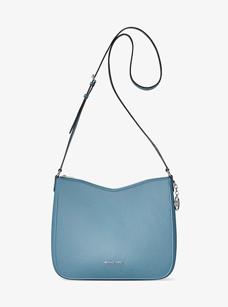 Besace Nayla de taille moyenne en cuir grain&eacute; in DENIM | Michael Kors