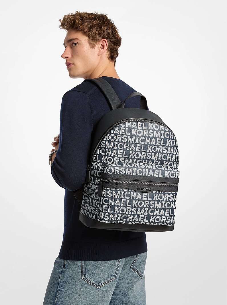 Sac &agrave; dos Cooper de taille moyenne &agrave; logo graphique in BLANC &Eacute;CLATANT | Michael Kors
