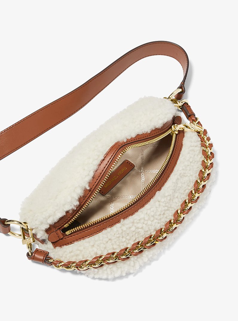 Bolsa de cintura em shearling Slater extrapequena