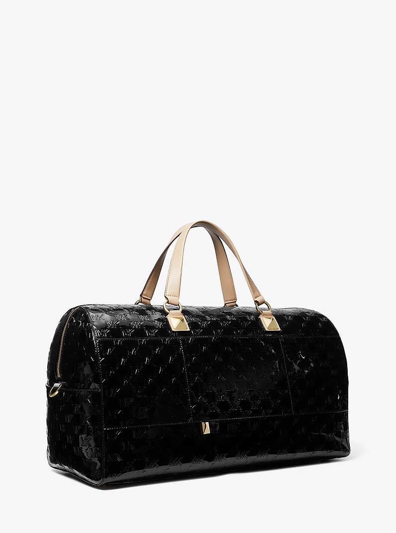 Bolso de viaje Grayson extragrande de charol en relieve con logotipo in NEGRO | Michael Kors