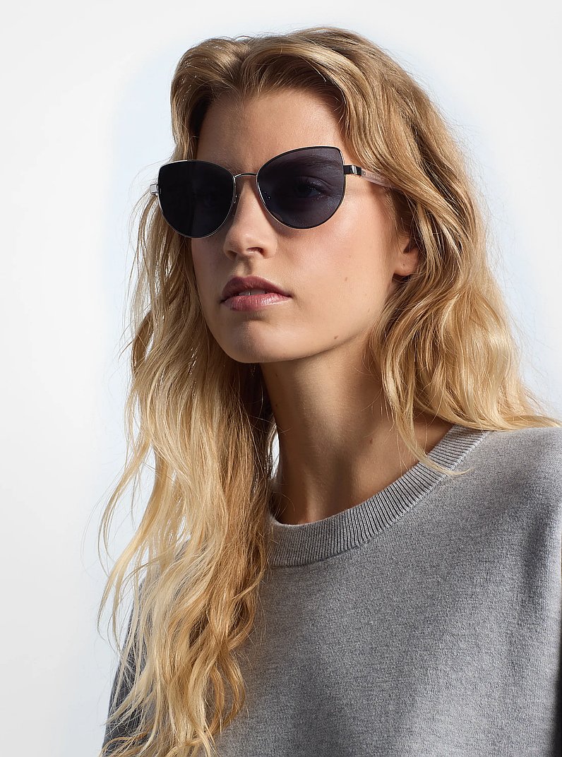 Lanikai Sunglasses in NAVY | Michael Kors