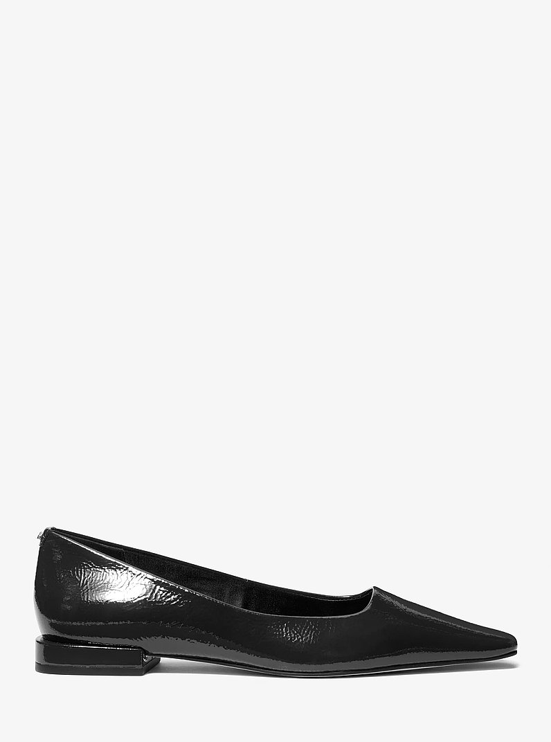 Bailarina Darrah de charol craquelado in NEGRO | Michael Kors