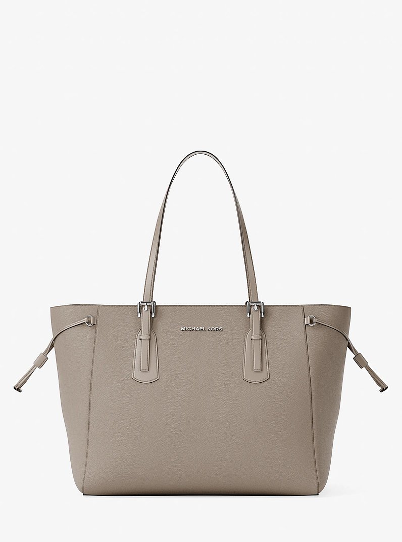 Grand sac fourre-tout Voyager en cuir Saffiano in GRIS PERLE | Michael Kors