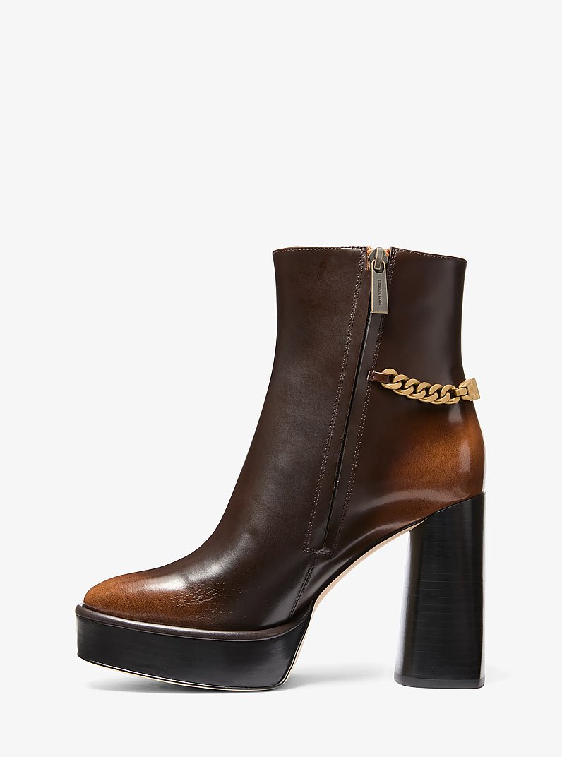 Botte &agrave; platforme Carlisle en cuir bruni in LUGGAGE | Michael Kors