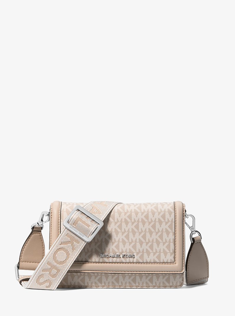 Petit sac &agrave; bandouli&egrave;re tiss&eacute; pour t&eacute;l&eacute;phone intelligent Jet Set &agrave; logo Signature in SABLE CLAIR | Michael Kors