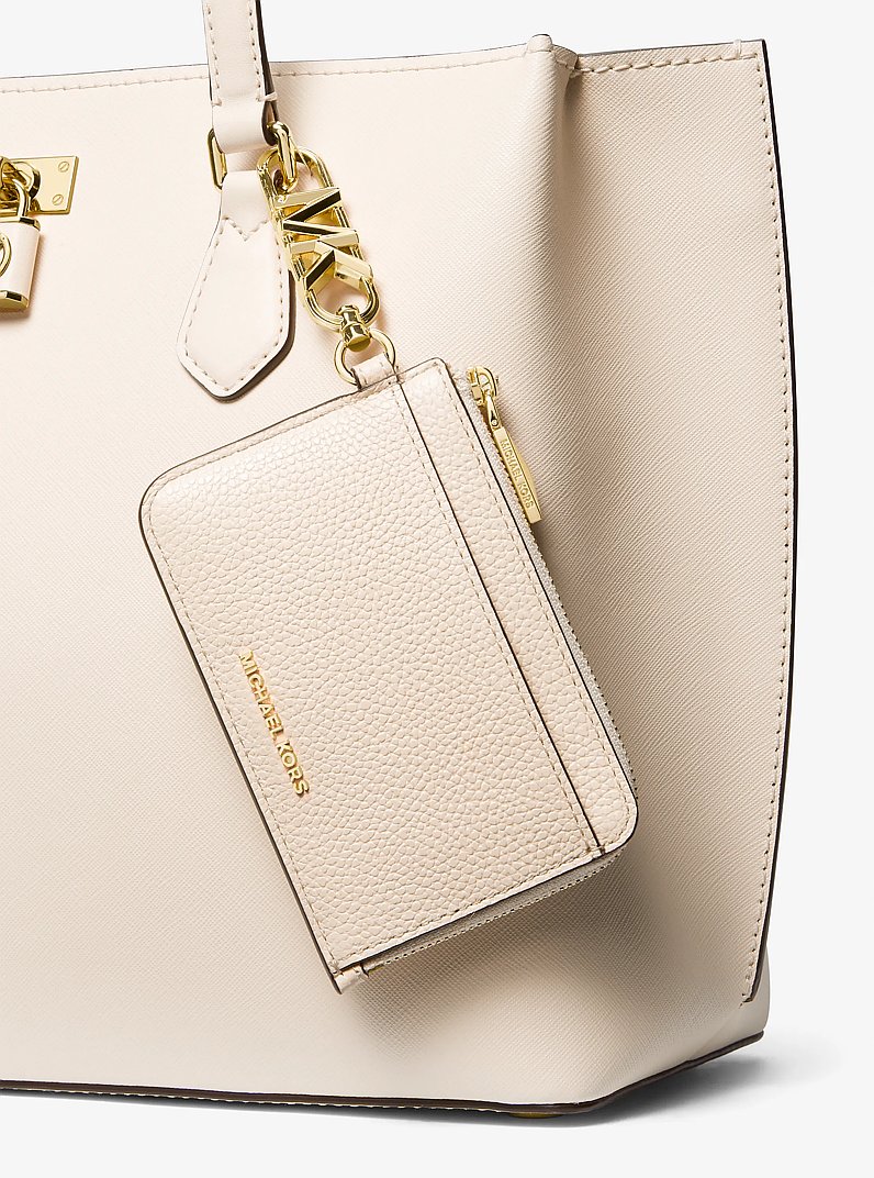 Tarjetero peque&ntilde;o de piel granulada con logotipo imperio in CREMA CLARO | Michael Kors
