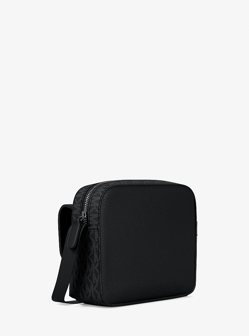 Sac &agrave; bandouli&egrave;re pour appareil photo Cooper de taille moyenne en cuir grain&eacute; et &agrave; logo Signature in NOIR | Michael Kors