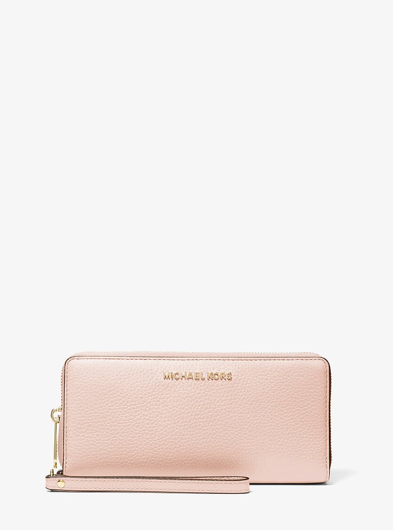 Billetera Jet Set Travel grande de piel granulada in ROS&Aacute;CEO POLVORIENTO | Michael Kors