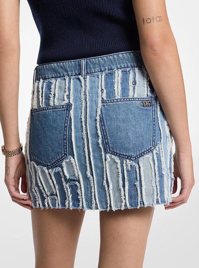 Minirock aus ausgefranstem Denim in DUNKELBLAUE WASCHUNG. | Michael Kors