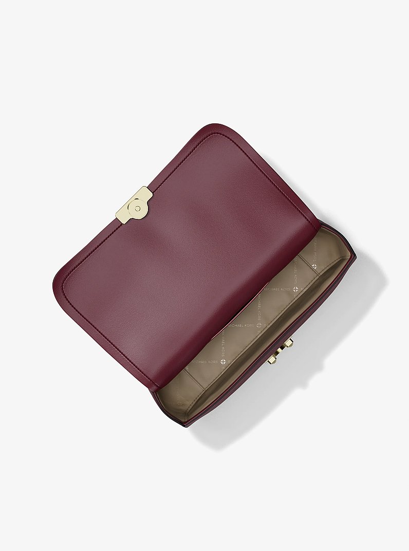 Schultertasche Tribeca Large aus Nubukleder in MAULBEERE | Michael Kors