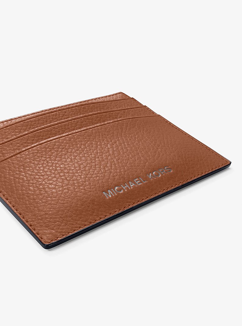 Tarjetero Cooper de piel granulada in LUGGAGE | Michael Kors