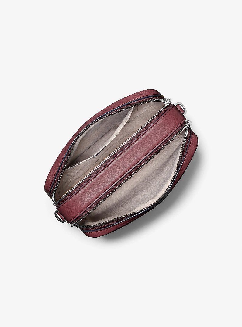 Sac &agrave; bandouli&egrave;re pour appareil photo Bryant de taille moyenne en cuir bruni in ROUGE POURPRE | Michael Kors
