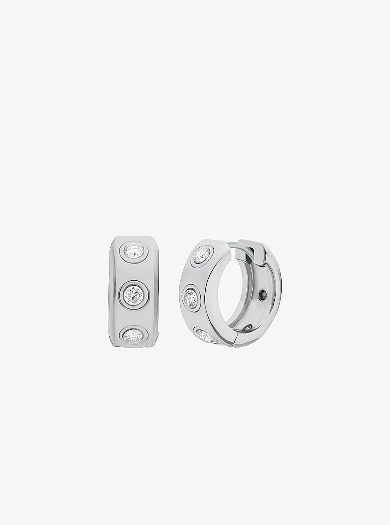 Boucles d&rsquo;oreilles Huggie &agrave; pav&eacute; et &agrave; logo in ARGENT | Michael Kors