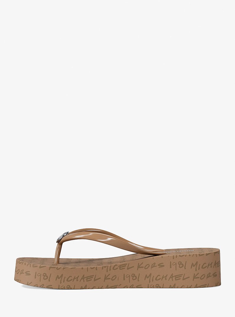 Bedford Logo Flip Flop in CAMEL | Michael Kors