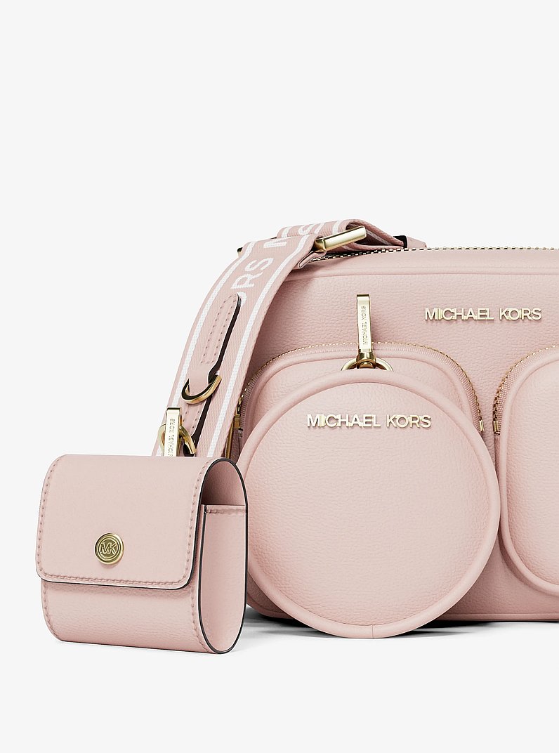 Jet Set Travel Medium Leather Messenger Bag in POWDER BLUSH - Sale