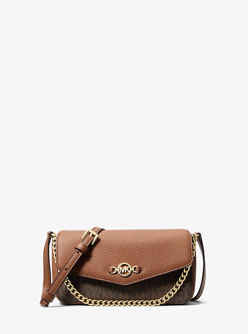 Bandolera Kacey extrapeque&ntilde;a con logotipo exclusivo y acabado liso in MARR&Oacute;N | Michael Kors