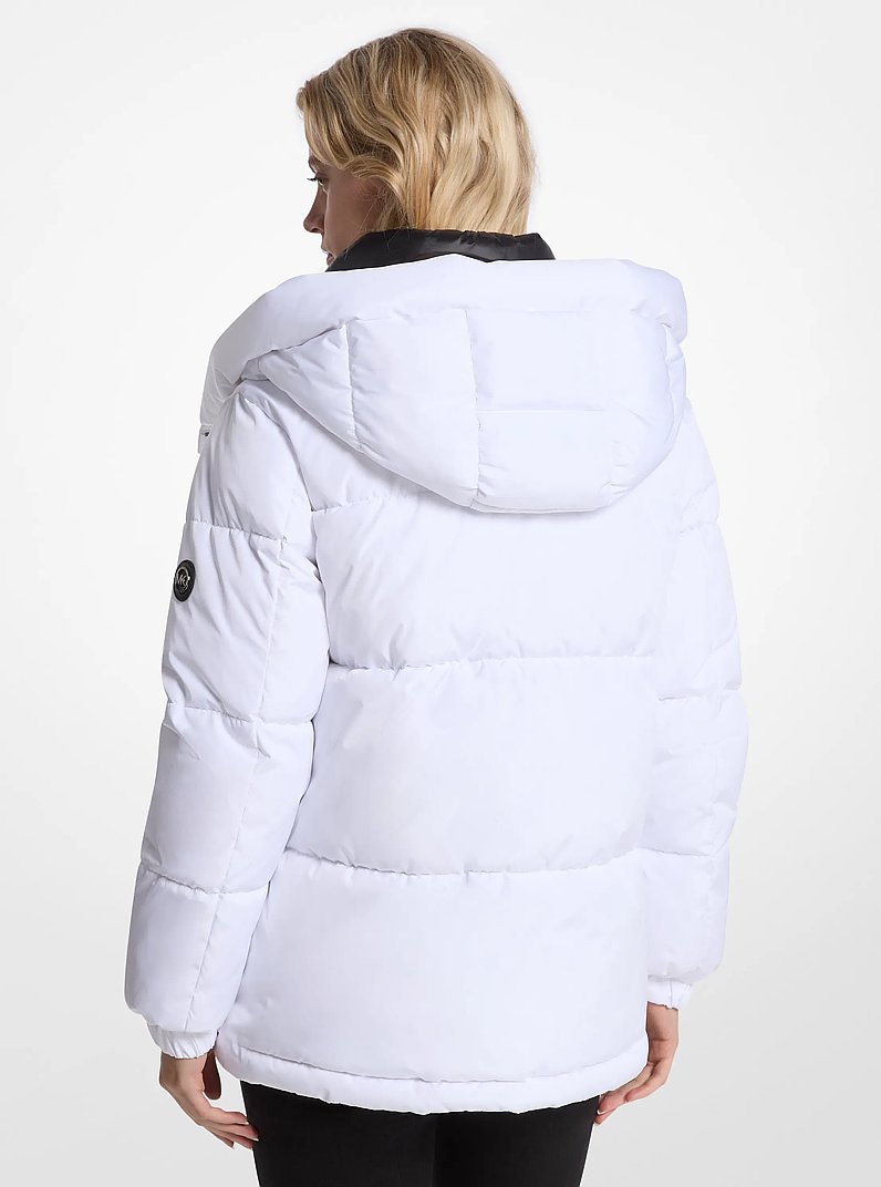 Veste &agrave; capuche bouffante matelass&eacute;e in BLANC | Michael Kors