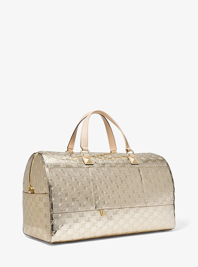 Tr&egrave;s grand sac de week-end Grayson verni &agrave; logo en relief in DOR&Eacute; P&Acirc;LE | Michael Kors