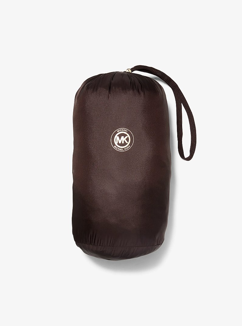 Veste matelass&eacute;e en fausse fourrure in CHOCOLAT | Michael Kors