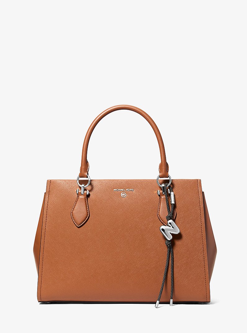 Ciondolo da borsa con iniziale in tonalit&agrave; argento e cordoncino maculato in RODIO | Michael Kors