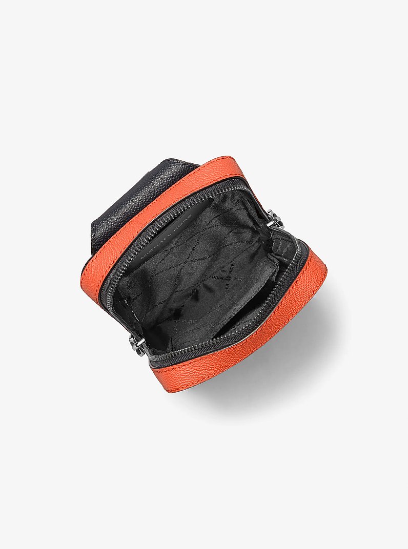 Ri&ntilde;onera bandolera Cooper con logotipo exclusivo in ROJO ARCILLA | Michael Kors
