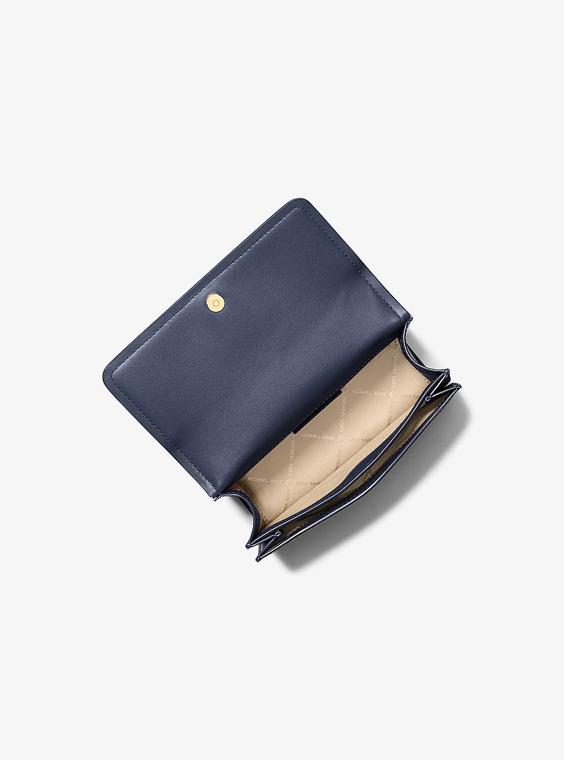 Petit sac port&eacute; &eacute;paule Abbott &agrave; logo Signature in BLEU AMIRAL | Michael Kors