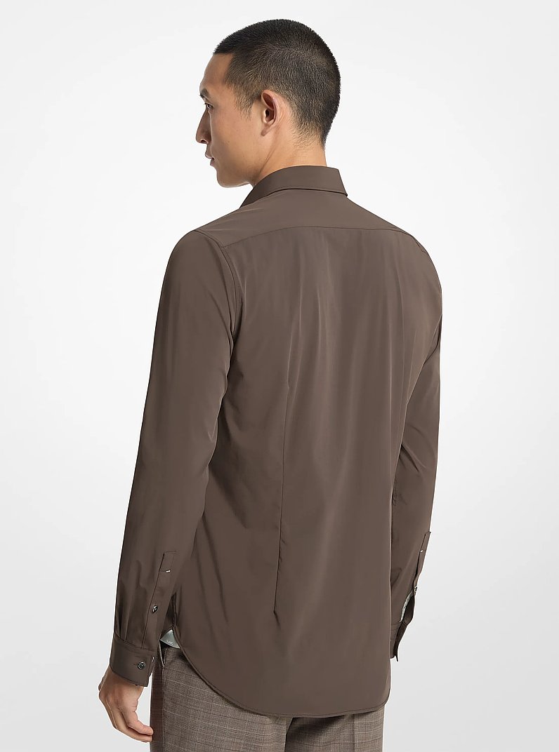 Camisa slim-fit de nailon el&aacute;stico in CHOCOLATE | Michael Kors