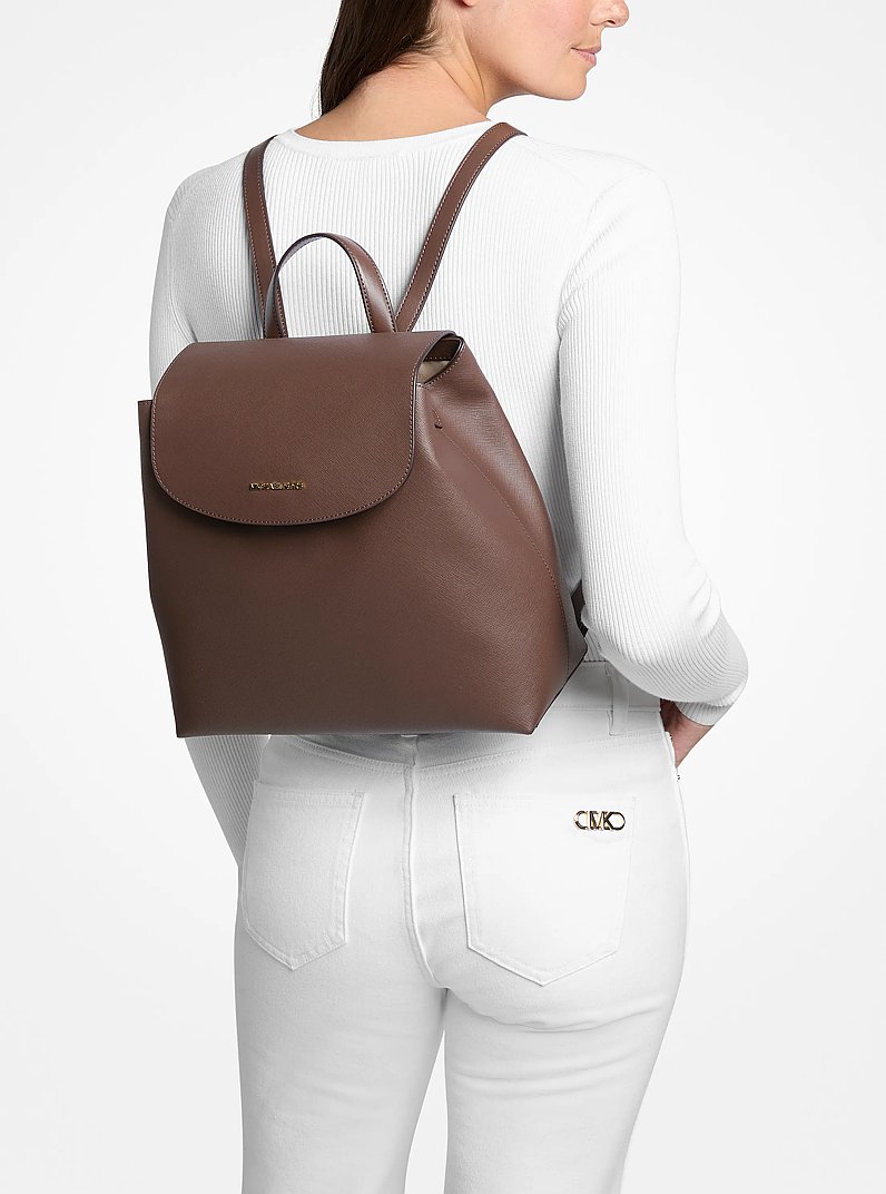 Mochila Maya mediana in NUEZ MOSCADA | Michael Kors