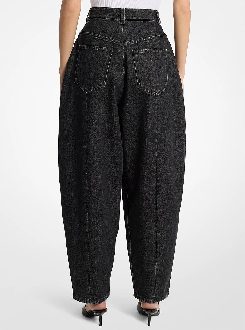 Courtney Pleated Denim Barrel Jeans in BLACK | Michael Kors
