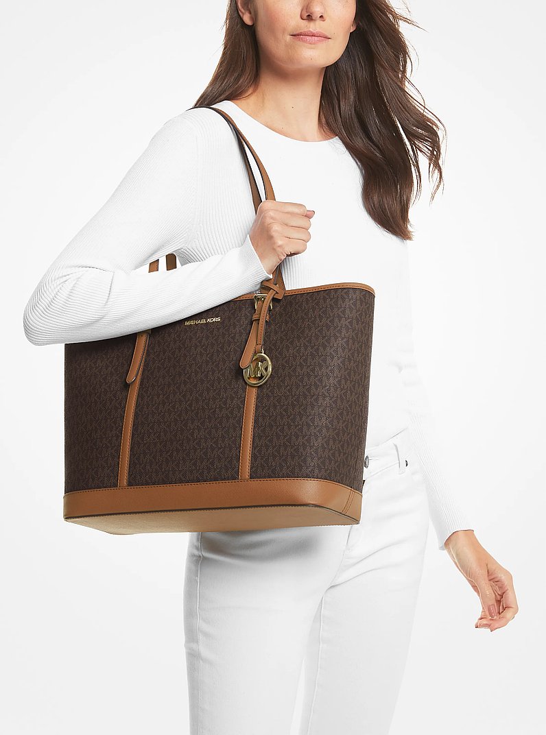 Grand sac fourre-tout Jet Set Travel &agrave; logo in BRUN | Michael Kors