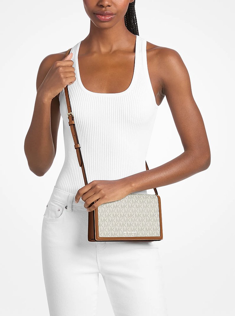 Umh&auml;ngetasche Marlowe Medium mit Signature-Logomuster in VANILLE/EICHELBRAUN | Michael Kors