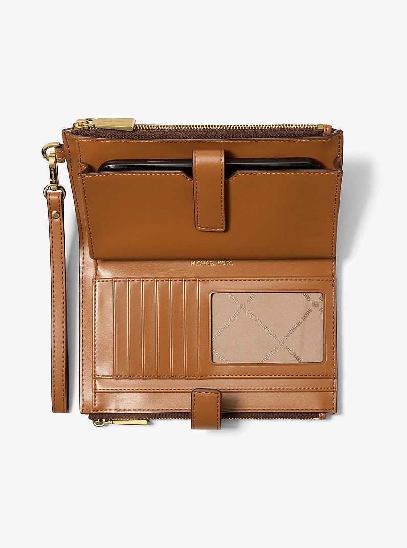 Jet Set Logo Smartphone Wallet in BRN/ACORN | Michael Kors
