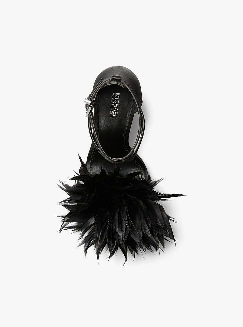 Sandalia Cami de plataforma de sat&eacute;n con adornos de plumas in NEGRO | Michael Kors