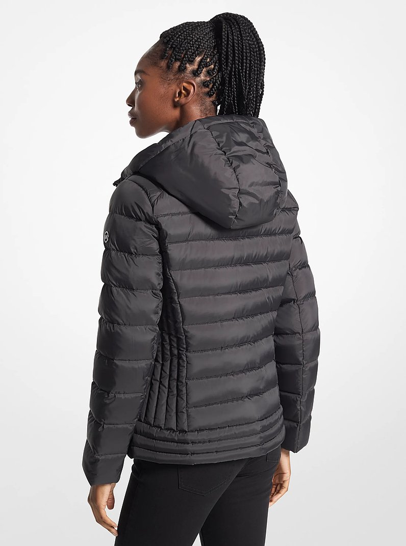 Chamarra acolchada con capucha in NEGRO | Michael Kors