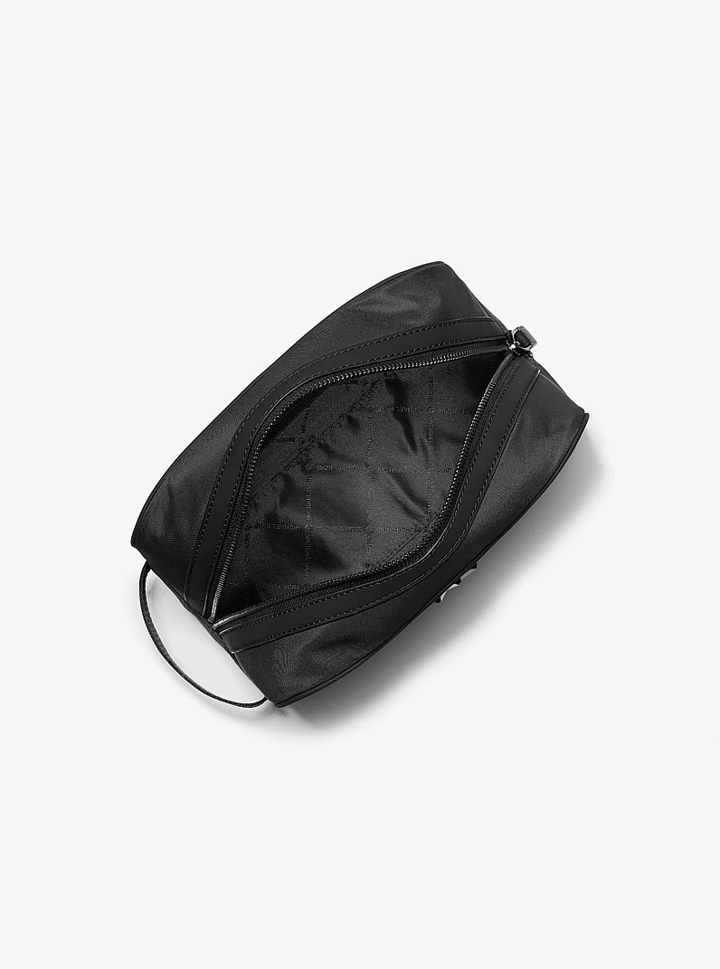 Kulturbeutel Eli aus Nylon in SCHWARZ | Michael Kors