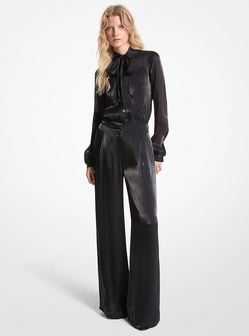 Pantaloni in doppio georgette increspato metallizzato con gamba ampia in NERO | Michael Kors
